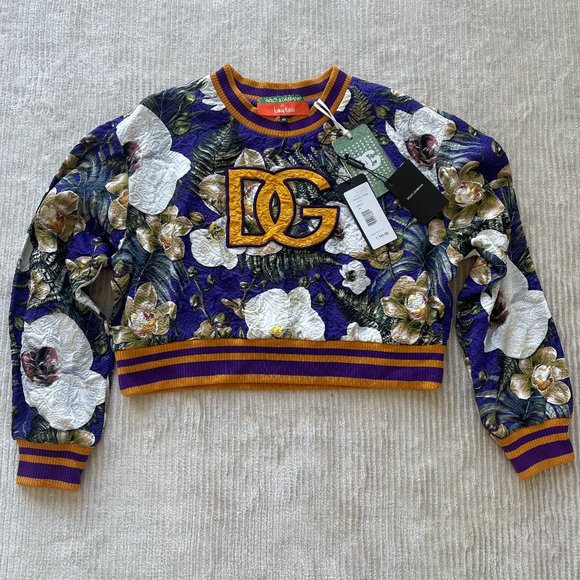 Dolce & Gabbana Sweaters - NEW With Tags!!! Dolce & Gabbana floral-print logo sweatshirt SIZE 40IT/US8